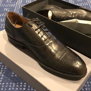 Johnston & Murphy dress never worn with box 8.5 W